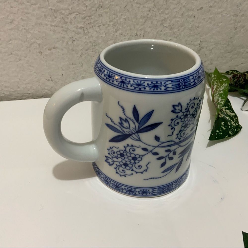 Hutschenreuther  Blue Onion Mug Or Beer Stein blue White Excellent  G3 - Picture 6 of 10